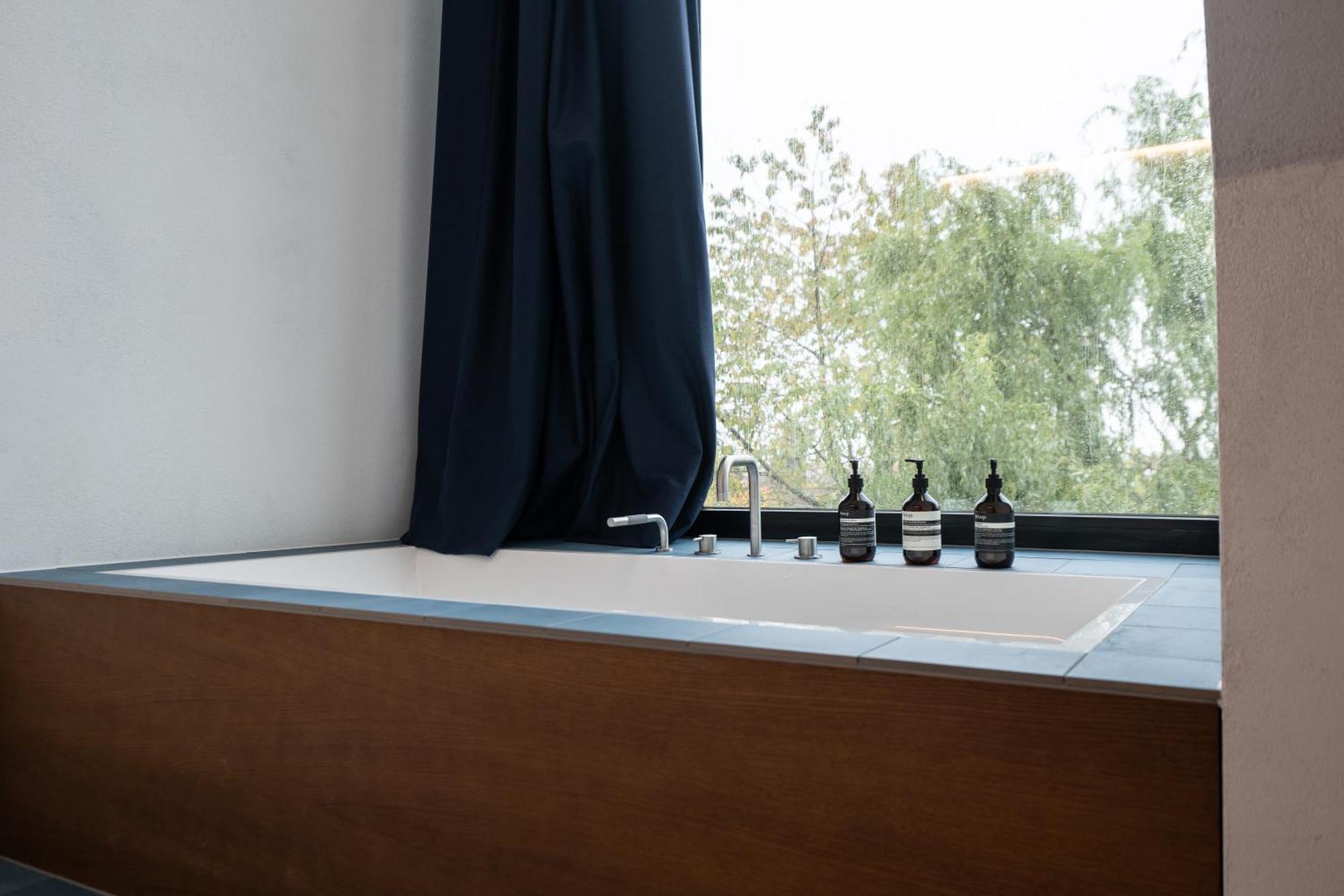 Lukas Kapeller Hotel Und Restaurant シュタイアー エクステリア 写真
